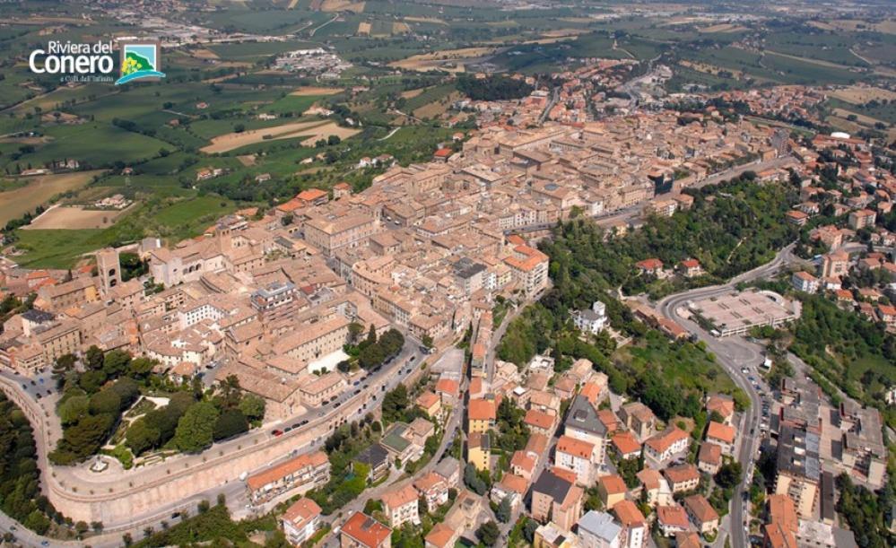 Osimo Nel Cuore Del Centro, Free Wi-Fi E Netflix Leilighet Eksteriør bilde